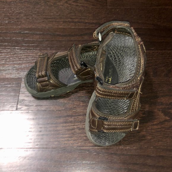 📣3 for $15 📣Boys Outdoors Sandles - Picture 2 of 6